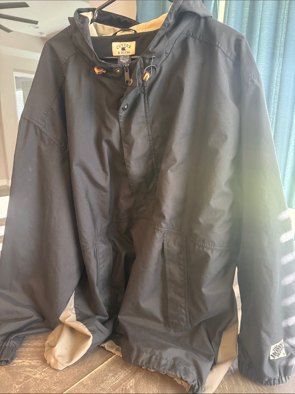 FINAL SALE’ Vintage Homedepot Cutter & Buck Black Hooded Windbreaker Pullover